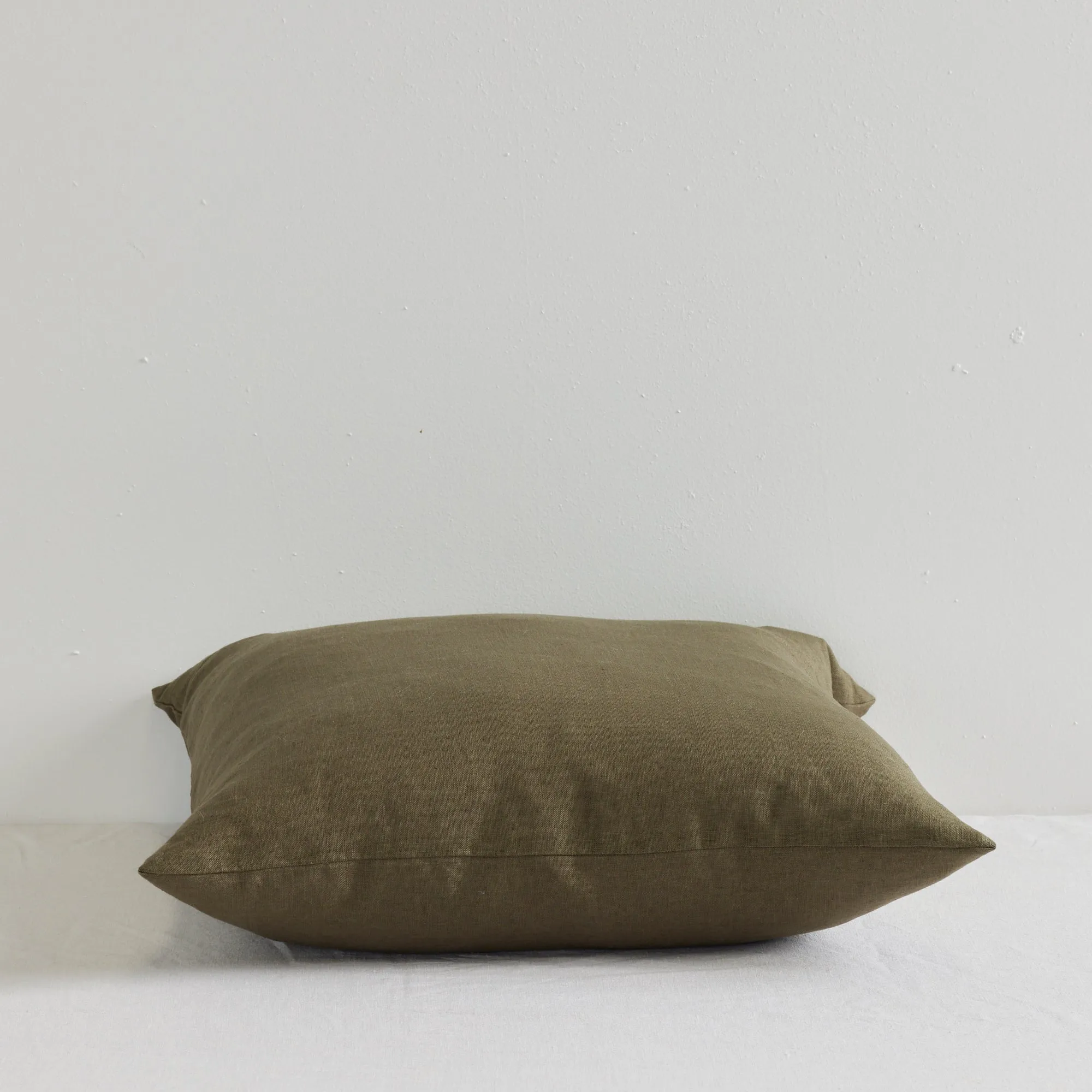 Jasper V2 Linen Cushion - Moss - 50X50