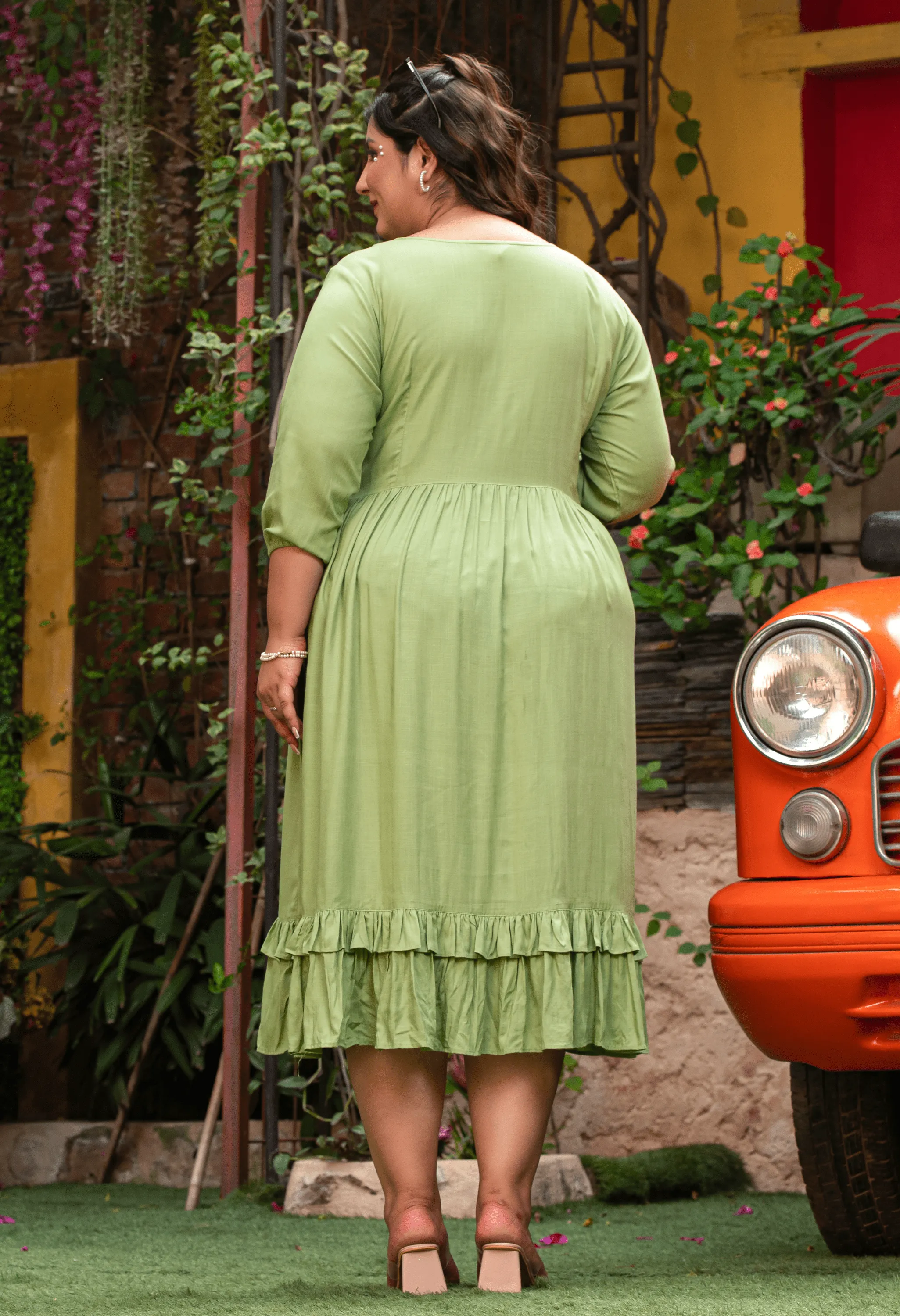 Plus Size Pista Solid Midi Dress