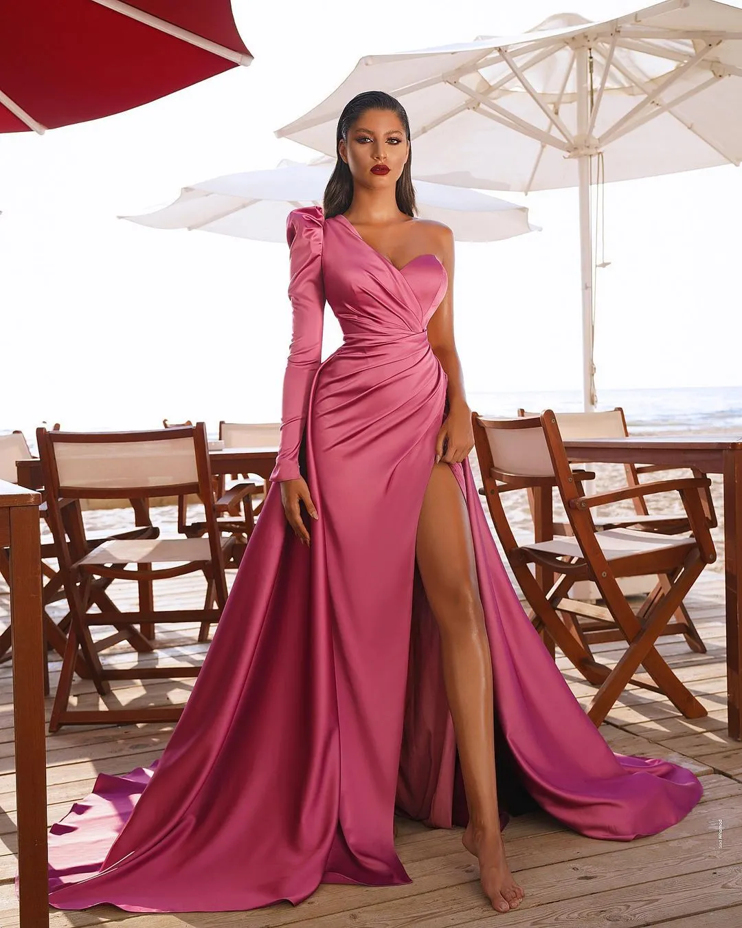 Sexy One Shoulder Satin Evening Maxi Gowns with Sweep Train Side Split Party Dress